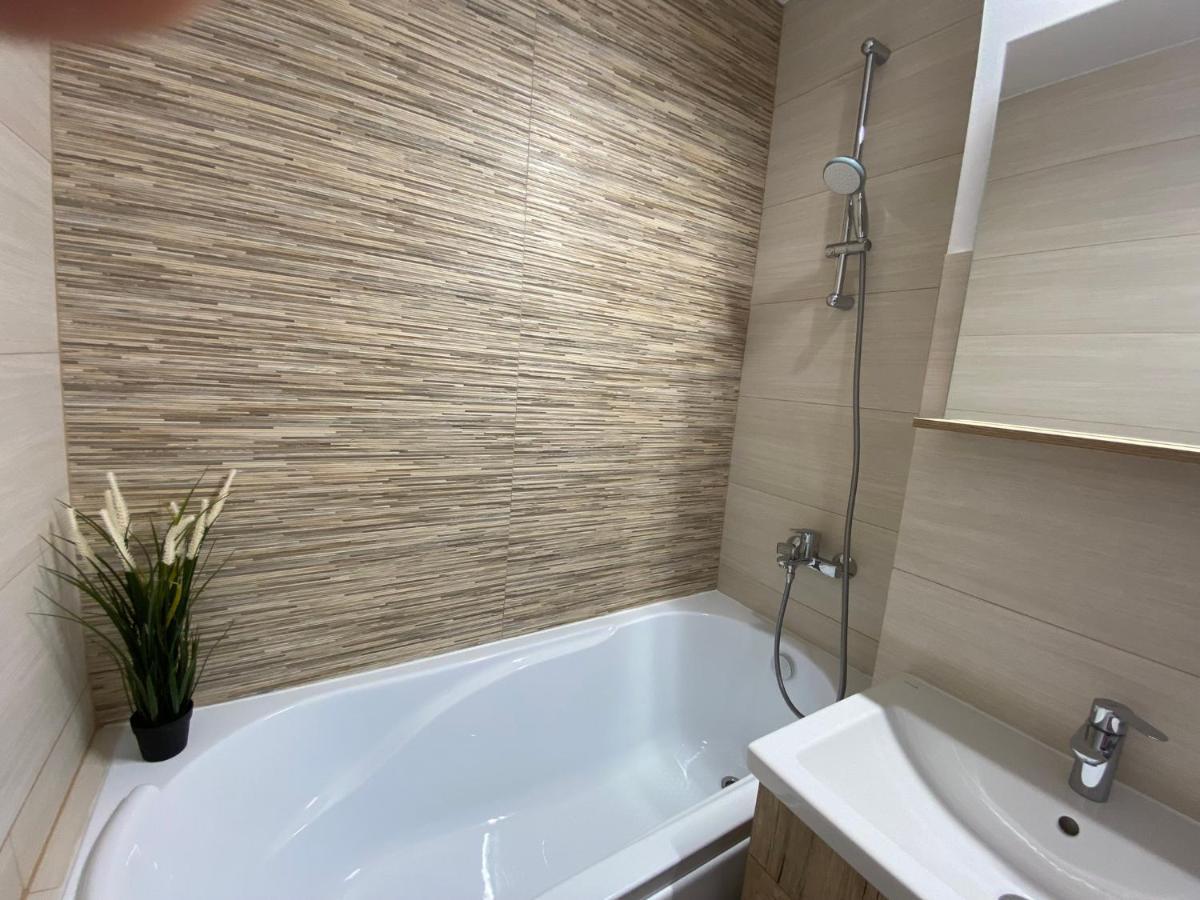 Grove Apartment Μπουζάου Εξωτερικό φωτογραφία